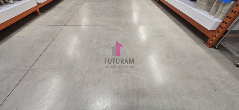 capannone in vendita a Mestrino in zona Lissaro