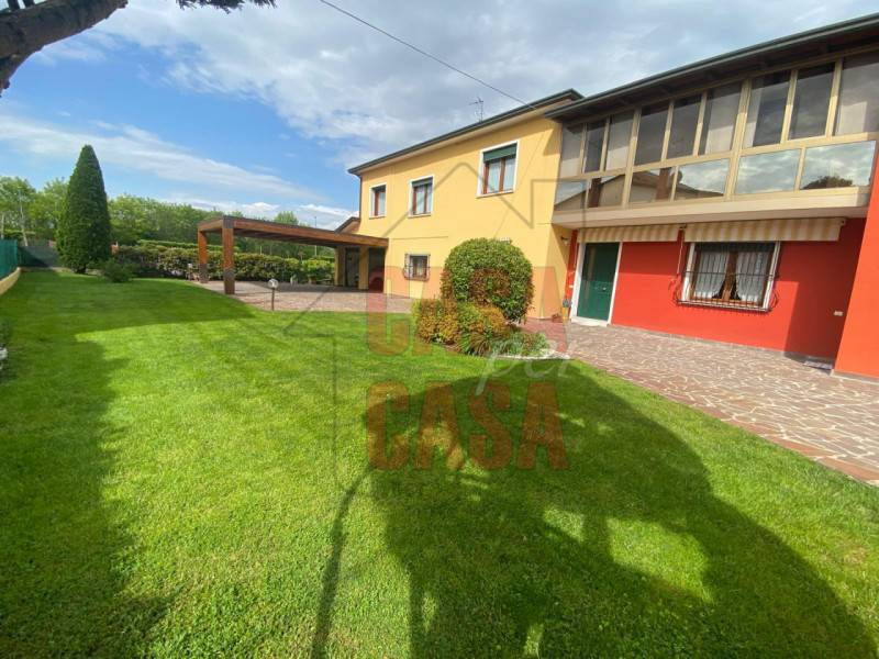 casa indipendente in vendita a Mestrino