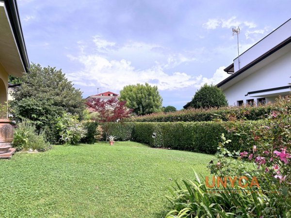 casa indipendente in vendita a Mestrino