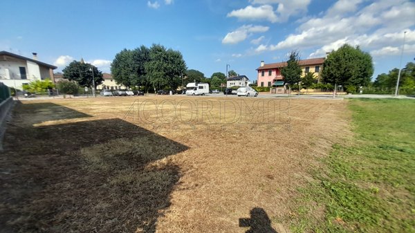 casa indipendente in vendita a Mestrino in zona Lissaro