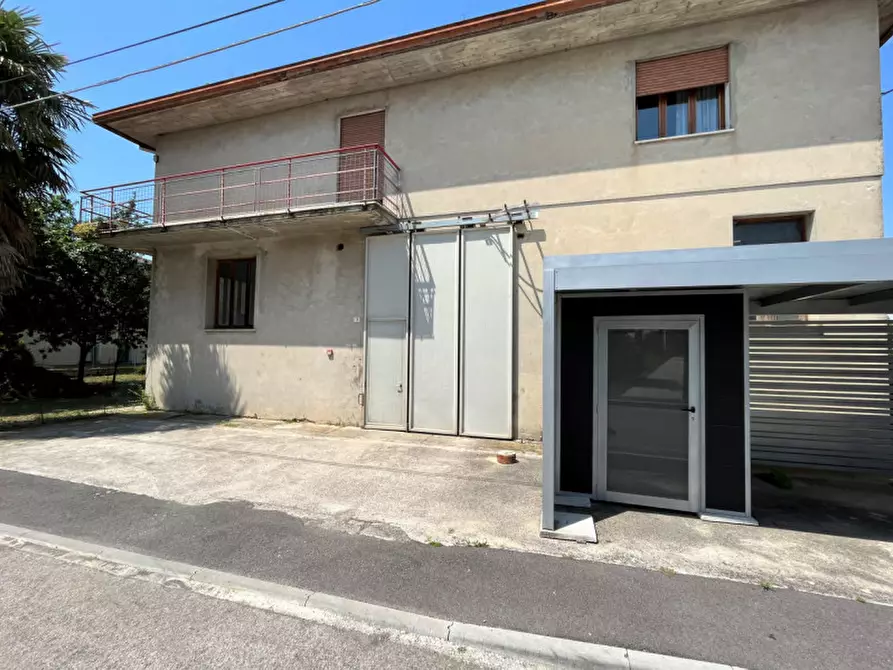 casa semindipendente in vendita a Mestrino in zona Lissaro