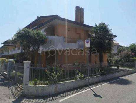 casa indipendente in vendita a Mestrino in zona Arlesega