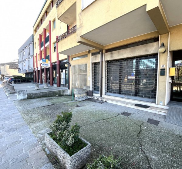 negozio in vendita a Mestrino
