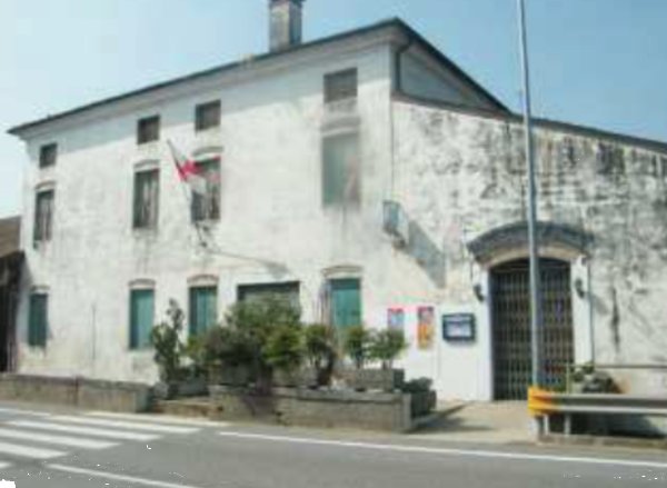 negozio in vendita a Mestrino in zona Arlesega