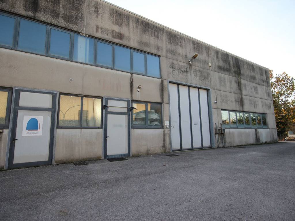 negozio in vendita a Mestrino