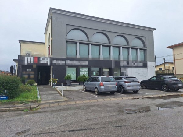 locale di sgombero in vendita a Mestrino