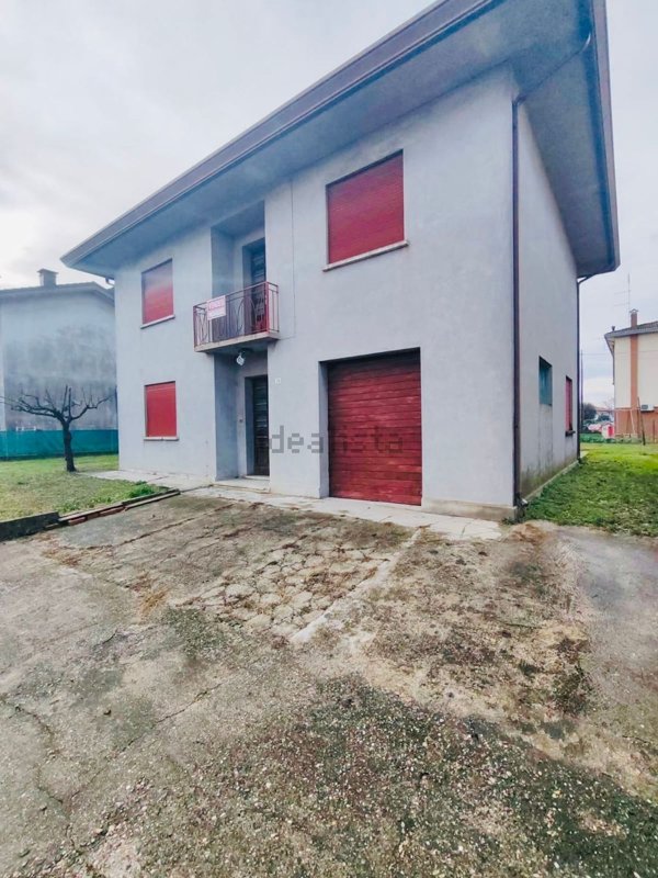 casa indipendente in vendita a Mestrino