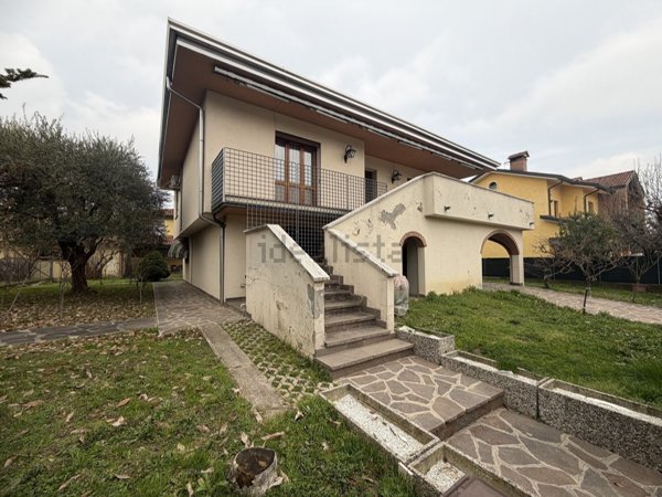 casa indipendente in vendita a Mestrino