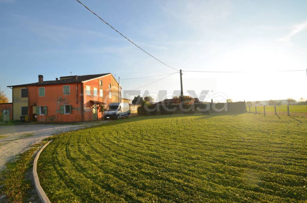 casa indipendente in vendita a Mestrino in zona Lissaro