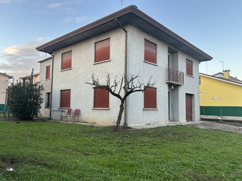 casa indipendente in vendita a Mestrino