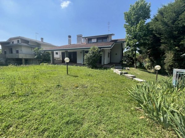 casa indipendente in vendita a Mestrino