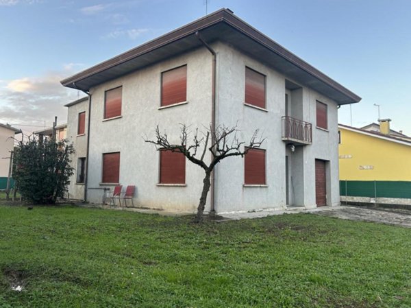 casa indipendente in vendita a Mestrino
