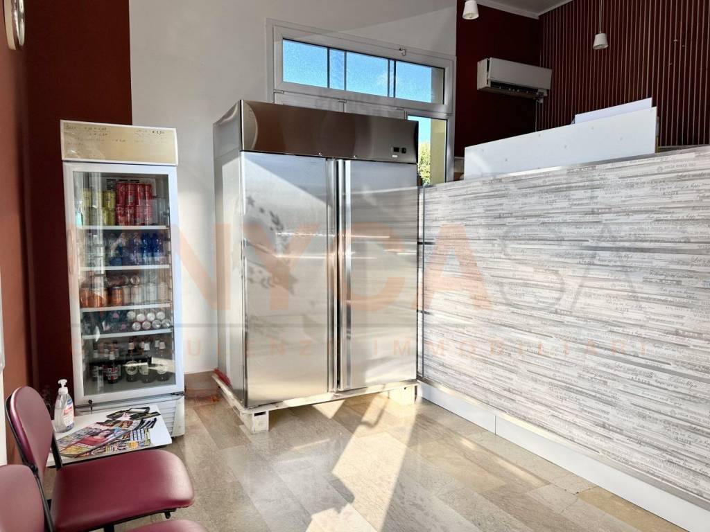 negozio in vendita a Mestrino in zona Lissaro