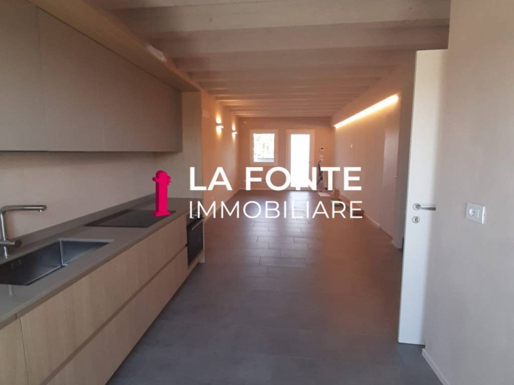 casa indipendente in vendita a Mestrino in zona Lissaro