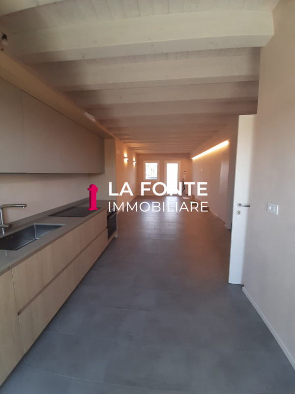 casa indipendente in vendita a Mestrino in zona Lissaro