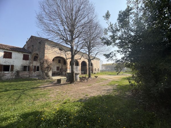 casa indipendente in vendita a Mestrino in zona Arlesega