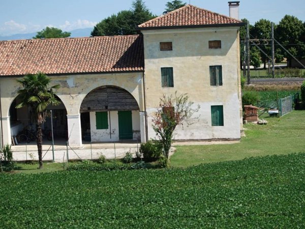 casa indipendente in vendita a Mestrino in zona Lissaro