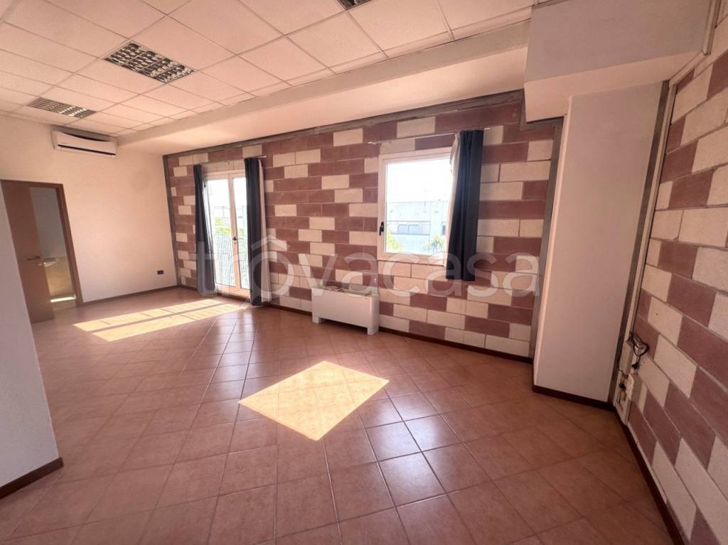 ufficio in vendita a Mestrino