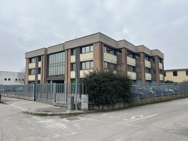 ufficio in vendita a Mestrino