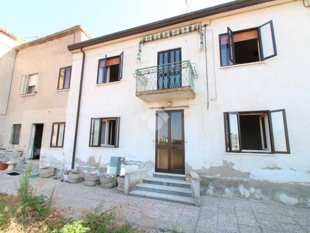 casa indipendente in vendita a Monselice