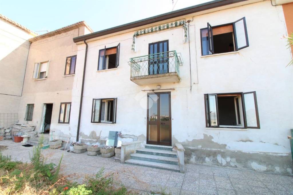casa indipendente in vendita a Monselice