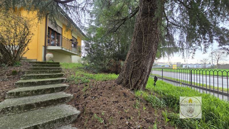 casa indipendente in vendita a Monselice