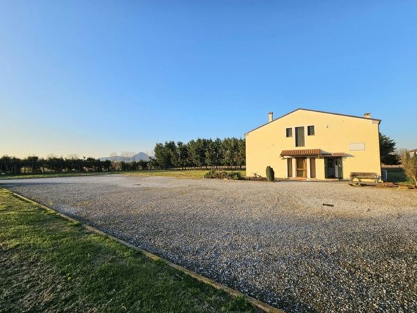 negozio in vendita a Monselice in zona Marendole