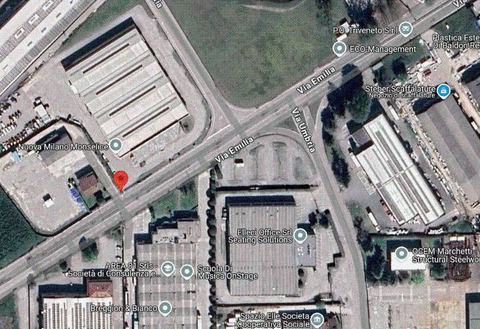 locale commerciale in vendita a Monselice