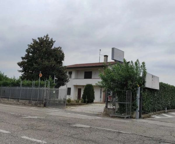 casa indipendente in vendita a Monselice
