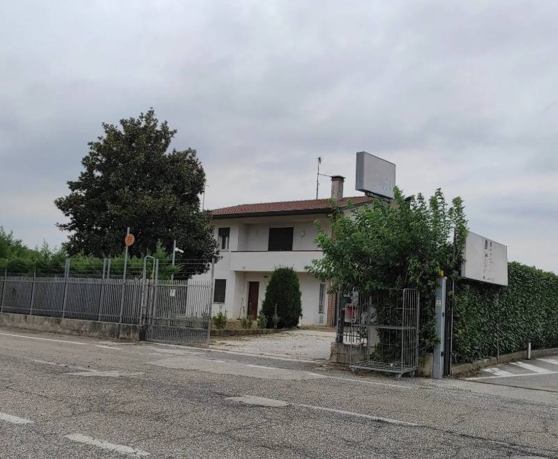 casa indipendente in vendita a Monselice
