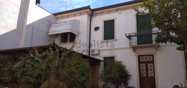 casa indipendente in vendita a Monselice