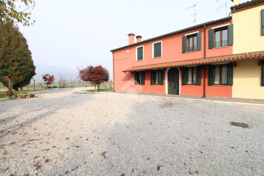 casa indipendente in vendita a Monselice in zona Monticelli