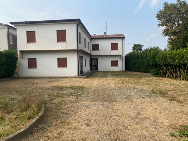 negozio in vendita a Monselice