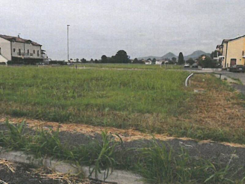 terreno edificabile in vendita a Monselice in zona Ca' Oddo