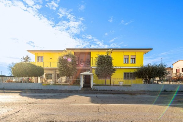 pentavano in vendita a Monselice