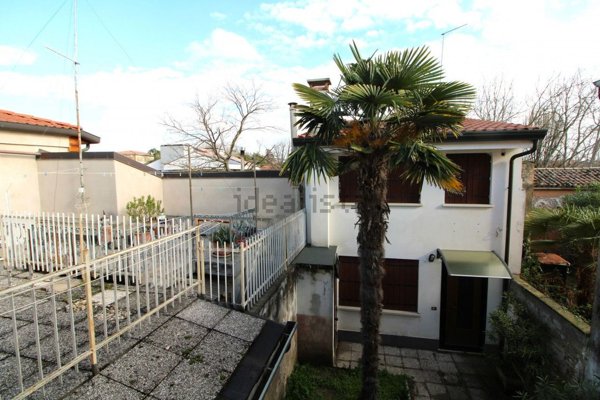 casa semindipendente in vendita a Monselice