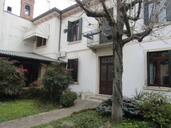 casa indipendente in vendita a Monselice