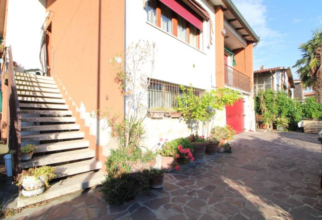 casa indipendente in vendita a Monselice