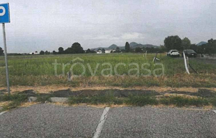 terreno edificabile in vendita a Monselice in zona Ca' Oddo