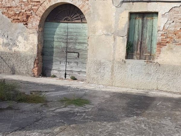 pentavano in vendita a Monselice