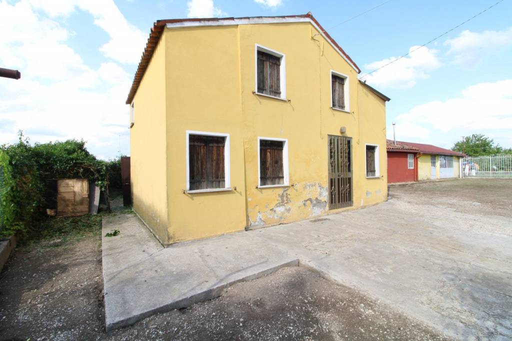 casa indipendente in vendita a Monselice in zona Ca' Oddo