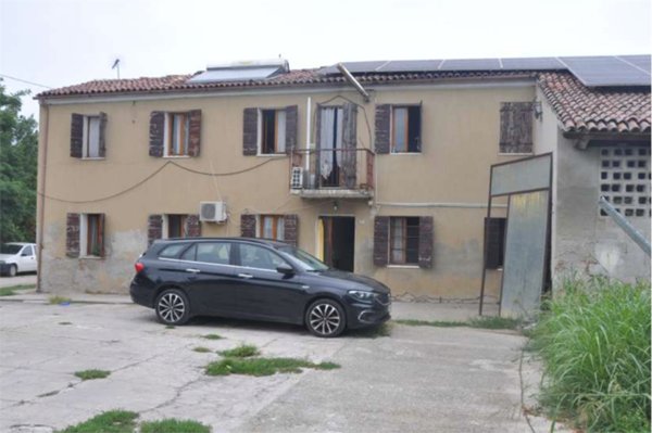 casa indipendente in vendita a Monselice