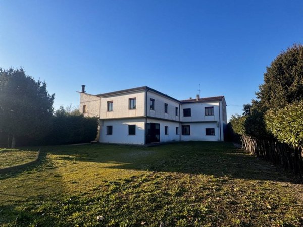 negozio in vendita a Monselice