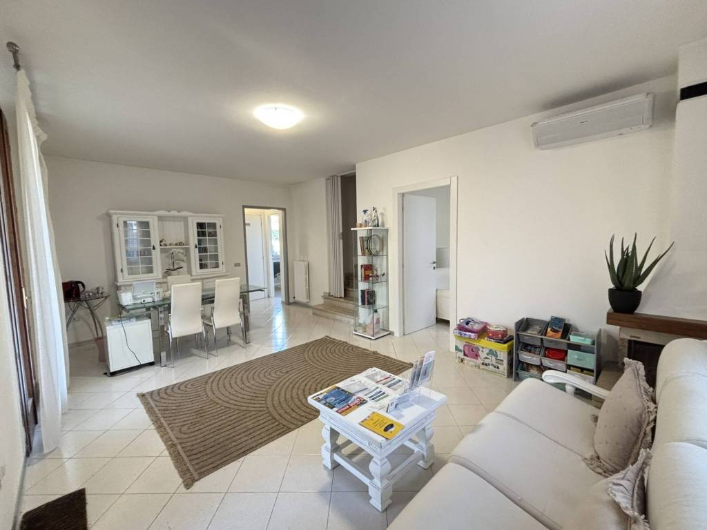 casa indipendente in vendita a Monselice