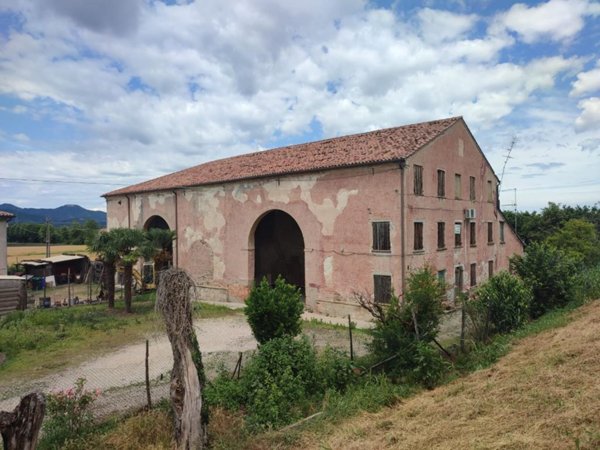 casa indipendente in vendita a Monselice in zona Monticelli