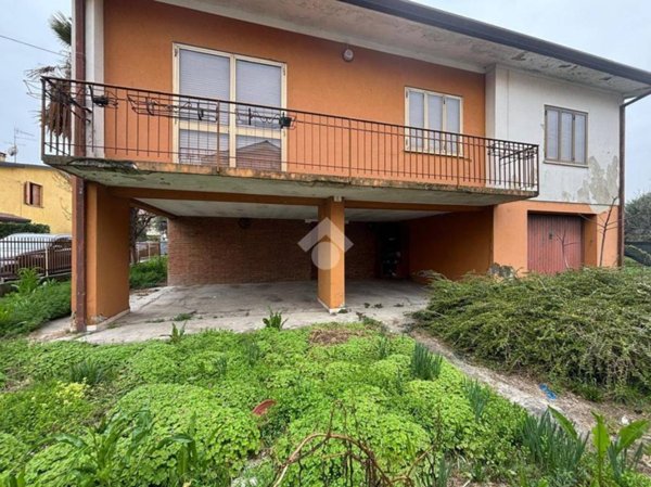 casa indipendente in vendita a Monselice