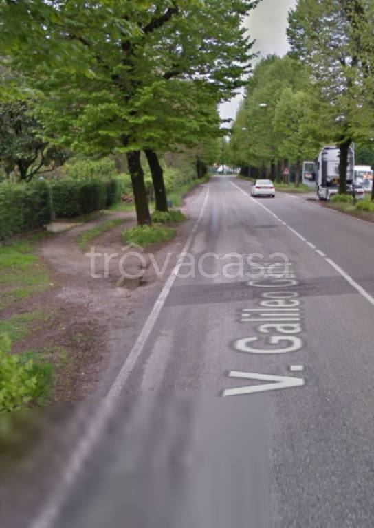 locale commerciale in vendita a Monselice