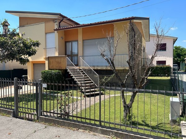 casa indipendente in vendita a Monselice