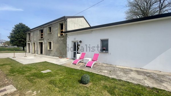 casa indipendente in vendita a Monselice