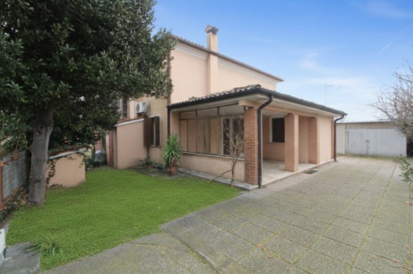 casa indipendente in vendita a Monselice